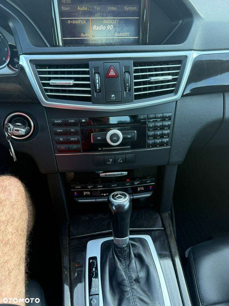 Mercedes-Benz Klasa E 220 T CDI 7G-TRONIC Avantgarde - 16