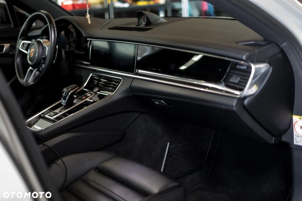 Porsche Panamera 4S Diesel - 12