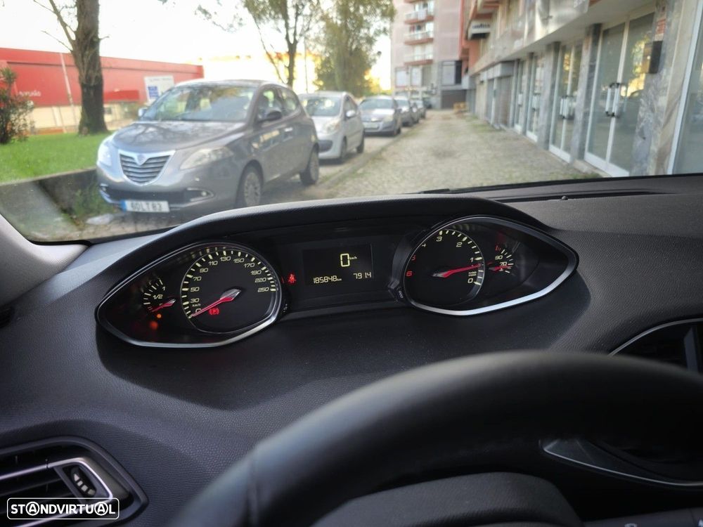 Peugeot 308 SW 1.6 BlueHDi Allure - 19