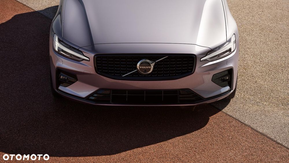Volvo V60 B4 B Ultra Dark - 34