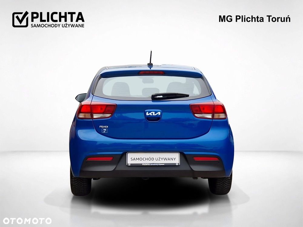 Kia Rio - 5