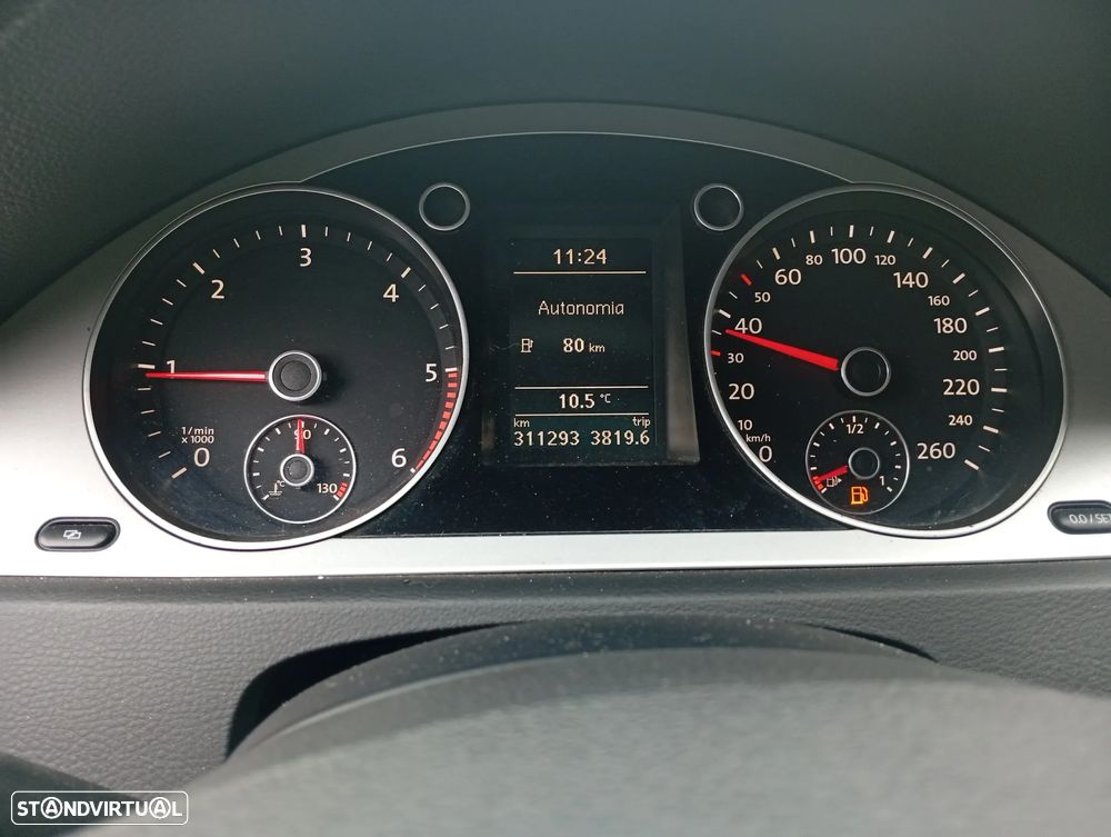 VW Passat Variant 2.0 TDI Confortline BM - 8