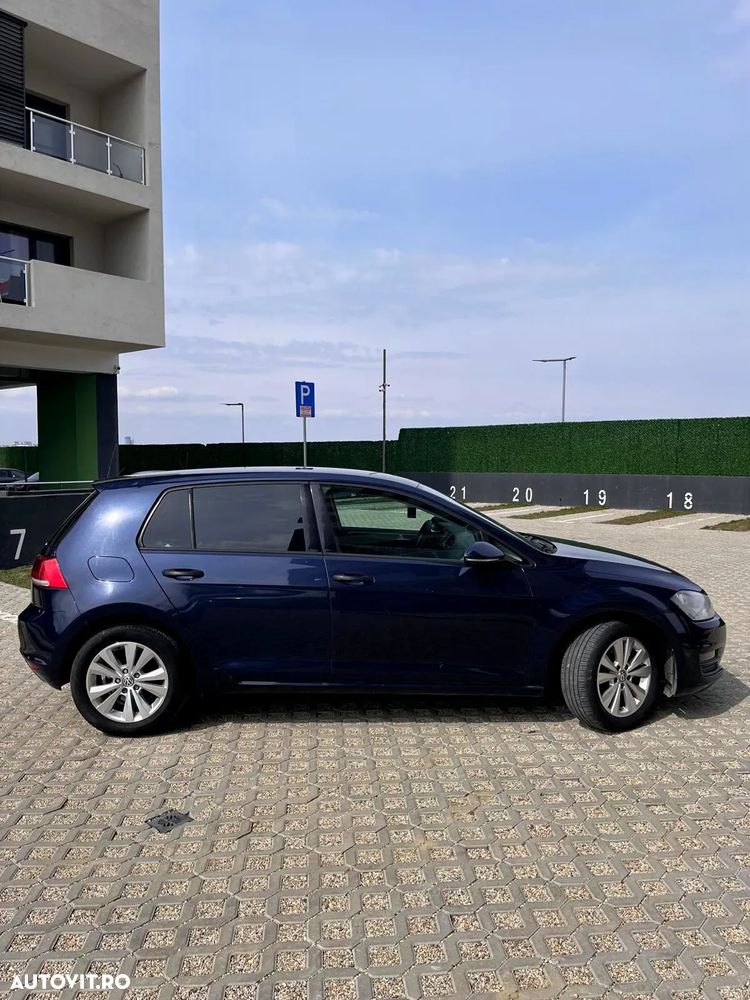 Volkswagen Golf 1.6 TDI DPF BlueMotion Technology Comfortline - 5