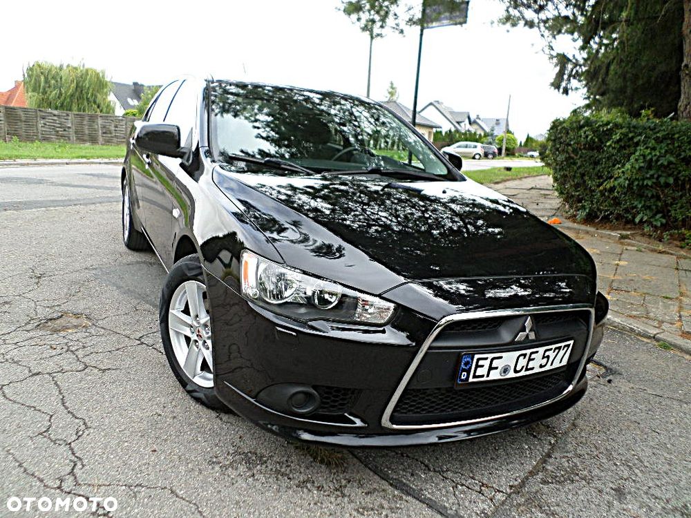 Mitsubishi Lancer 1.8 Instyle NAVI - 2