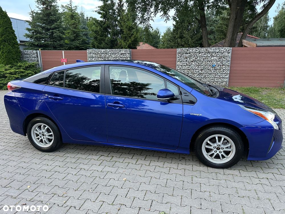 Toyota Prius - 5