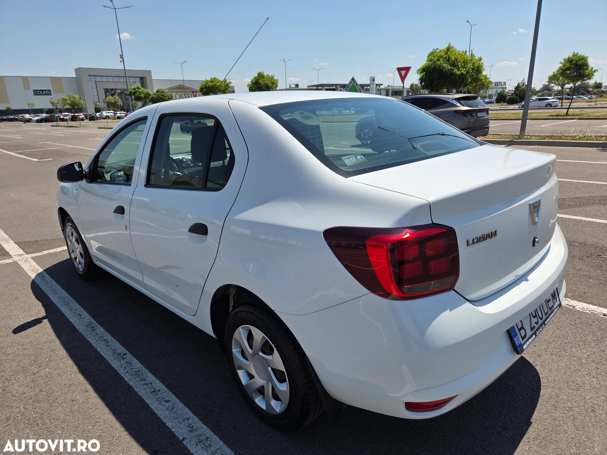 Dacia Logan 1.0 SCe SL PLUS - 8