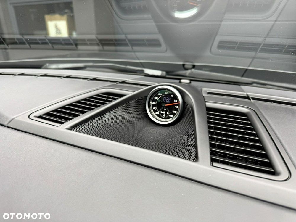 Porsche Panamera - 22