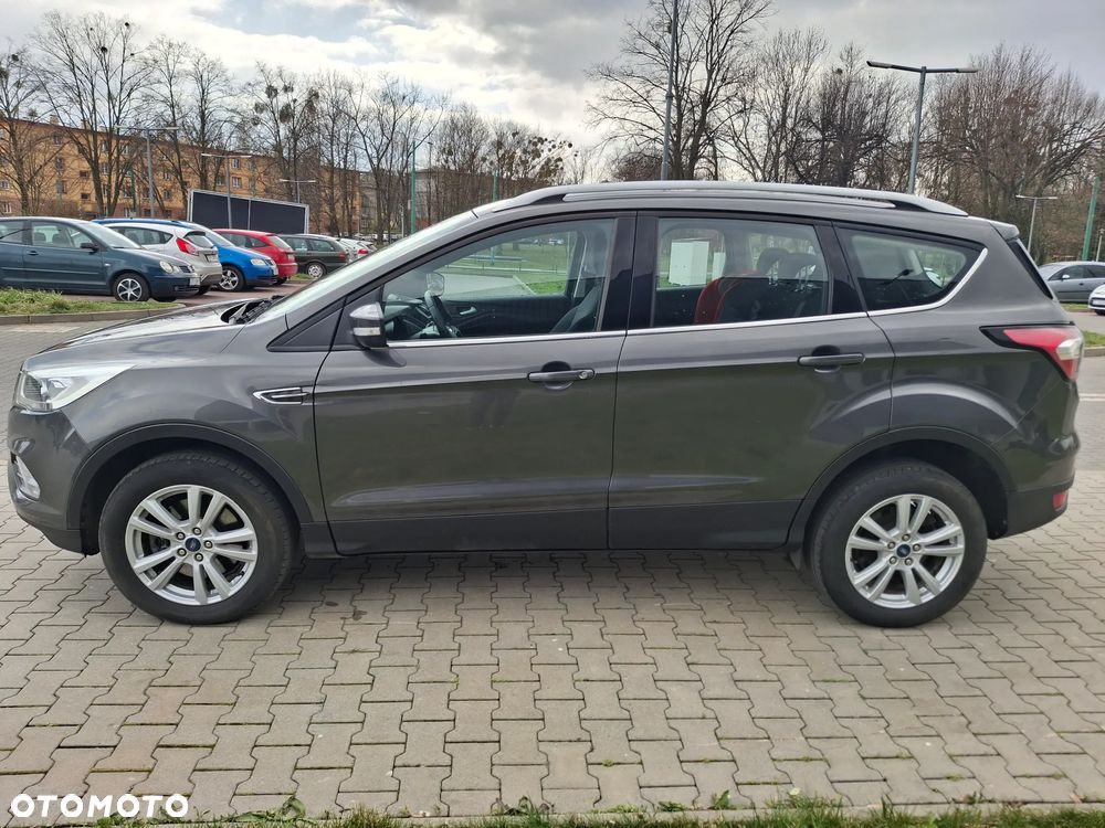Ford Kuga 2.0 TDCi 4x4 Business Edition - 4