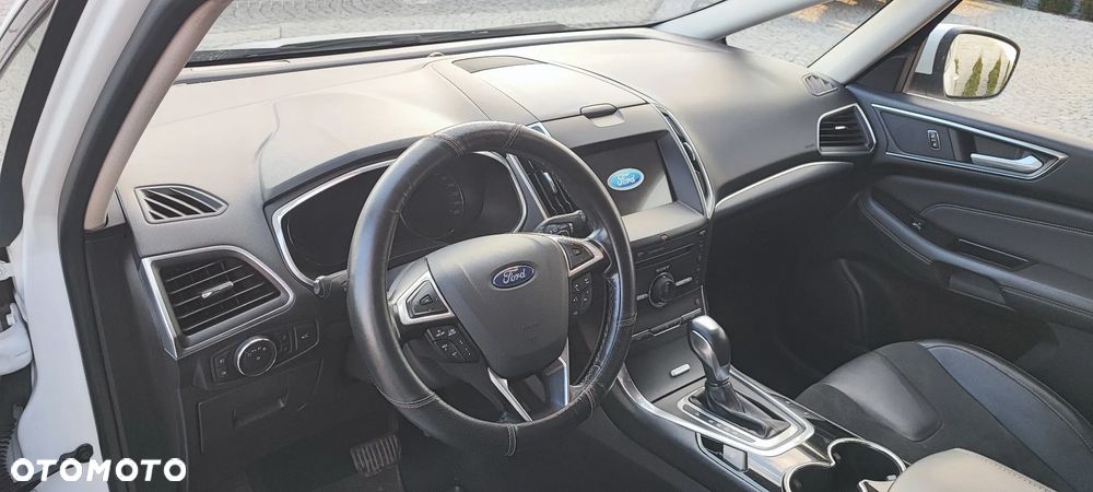 Ford S-Max 2.0 TDCi Titanium PowerShift - 11