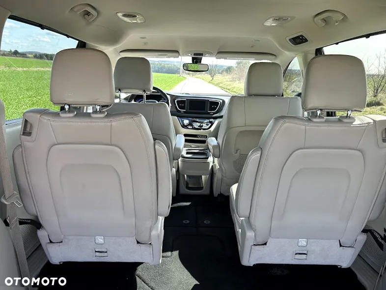 Chrysler Voyager - 8