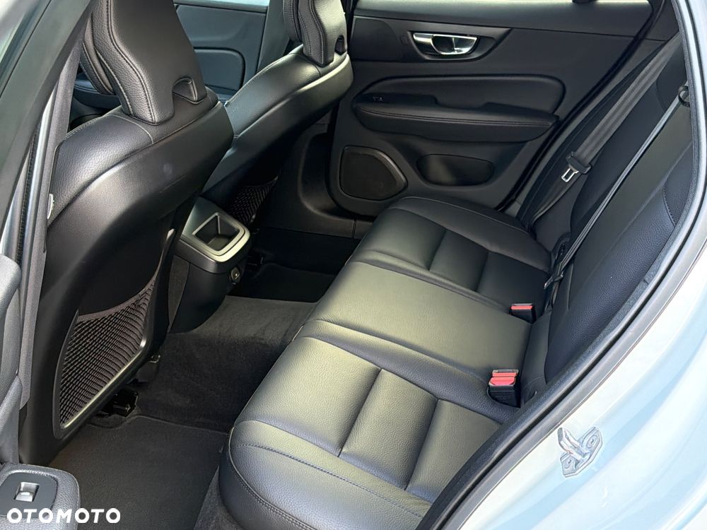 Volvo V60 B4 D Inscription - 40