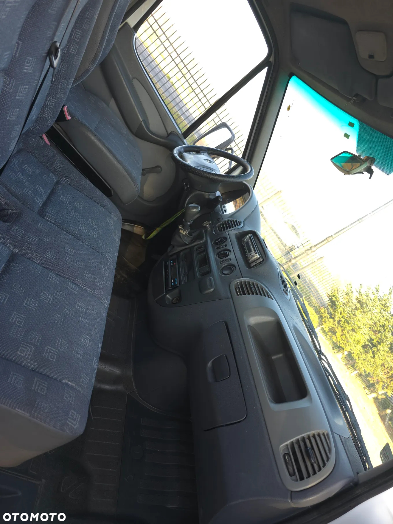 Mercedes-Benz Sprinter - 2