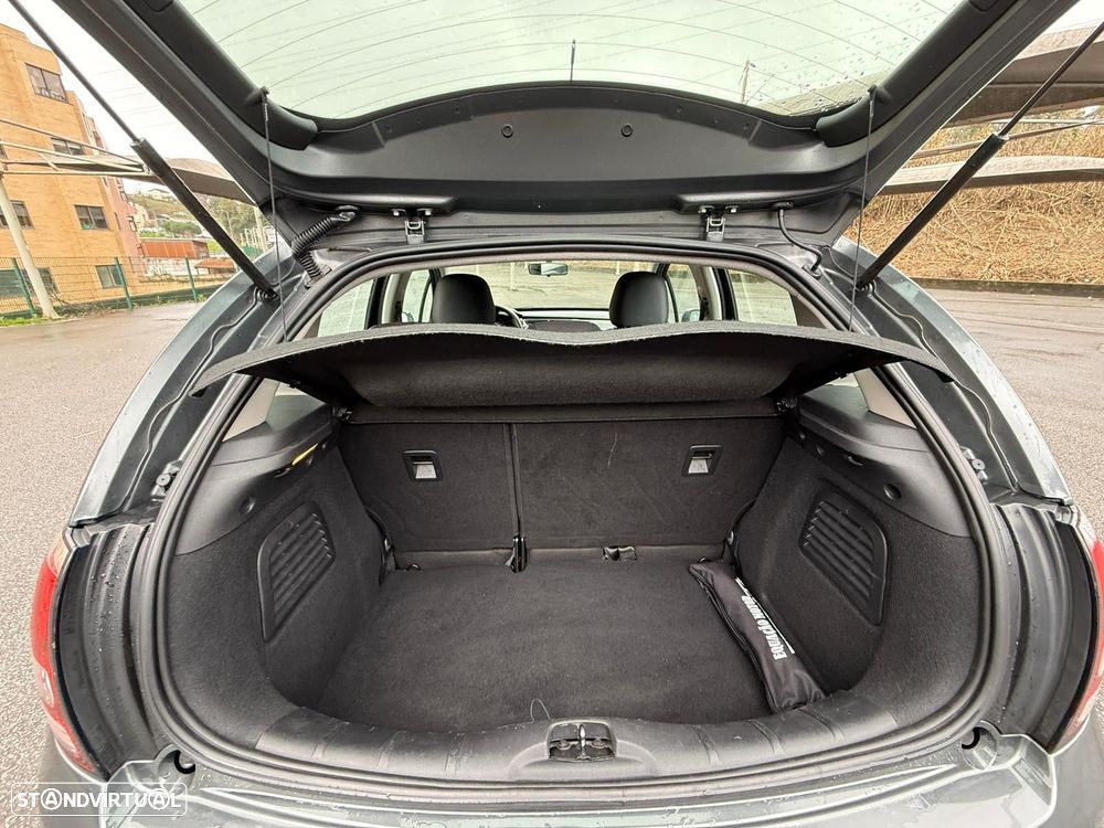 Citroën C3 Pure Tech Attraction - 10