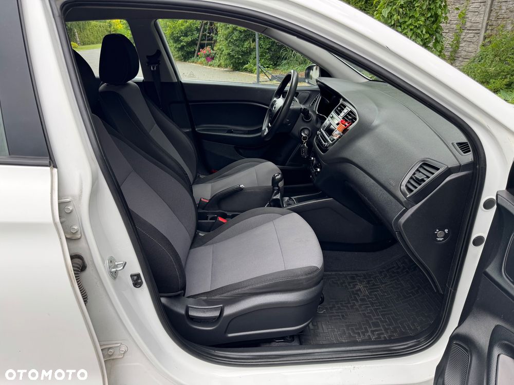 Hyundai i20 1.2 Classic Plus - 22