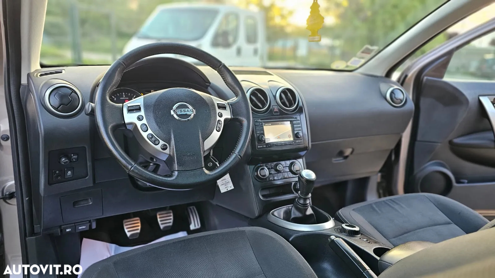 Nissan Qashqai - 12