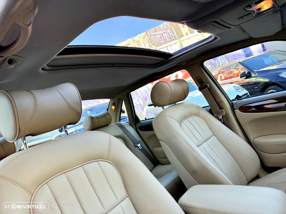 Jaguar XJ XJ8 3.2 Executive - 28