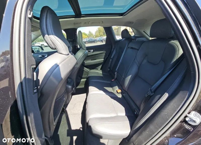 Volvo XC 60 B5 B AWD Plus Dark - 11