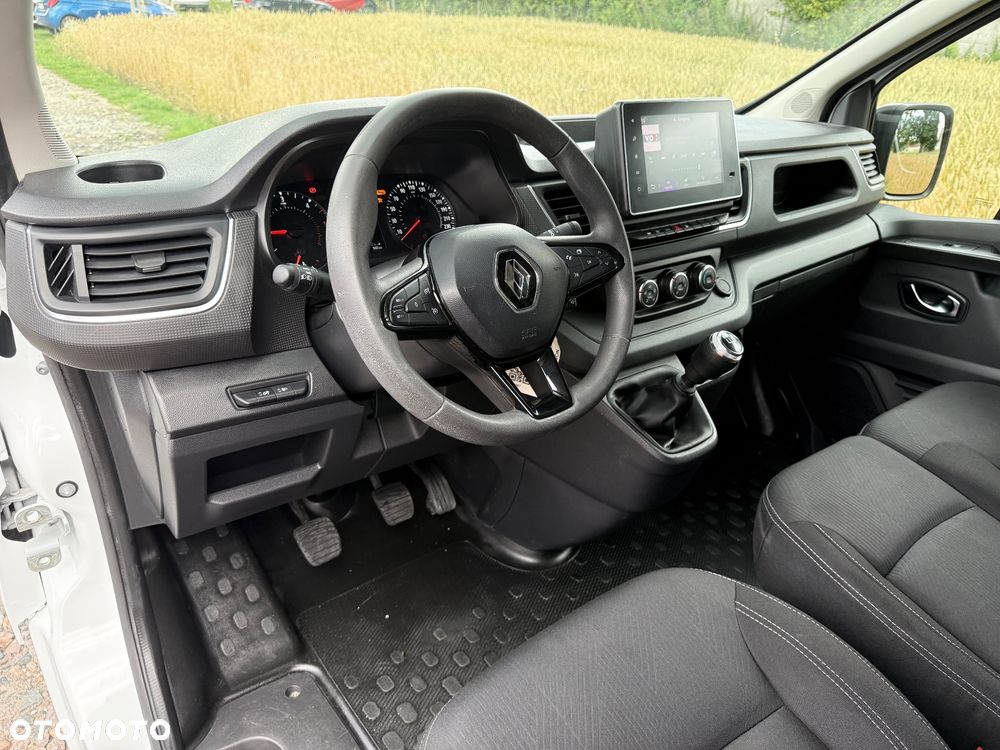Renault Trafic - 19