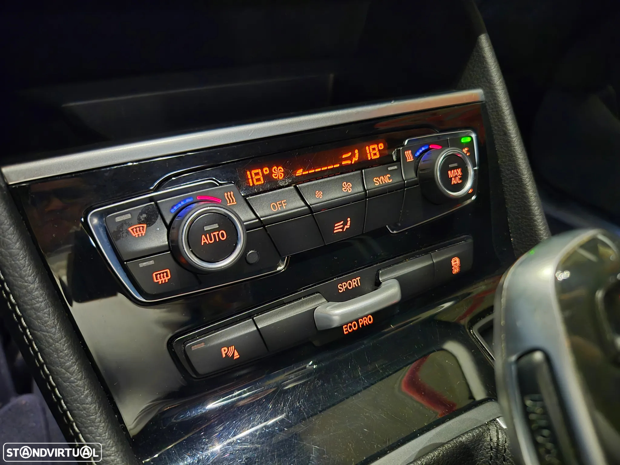 BMW 216 Active Tourer d Line Sport Auto - 28