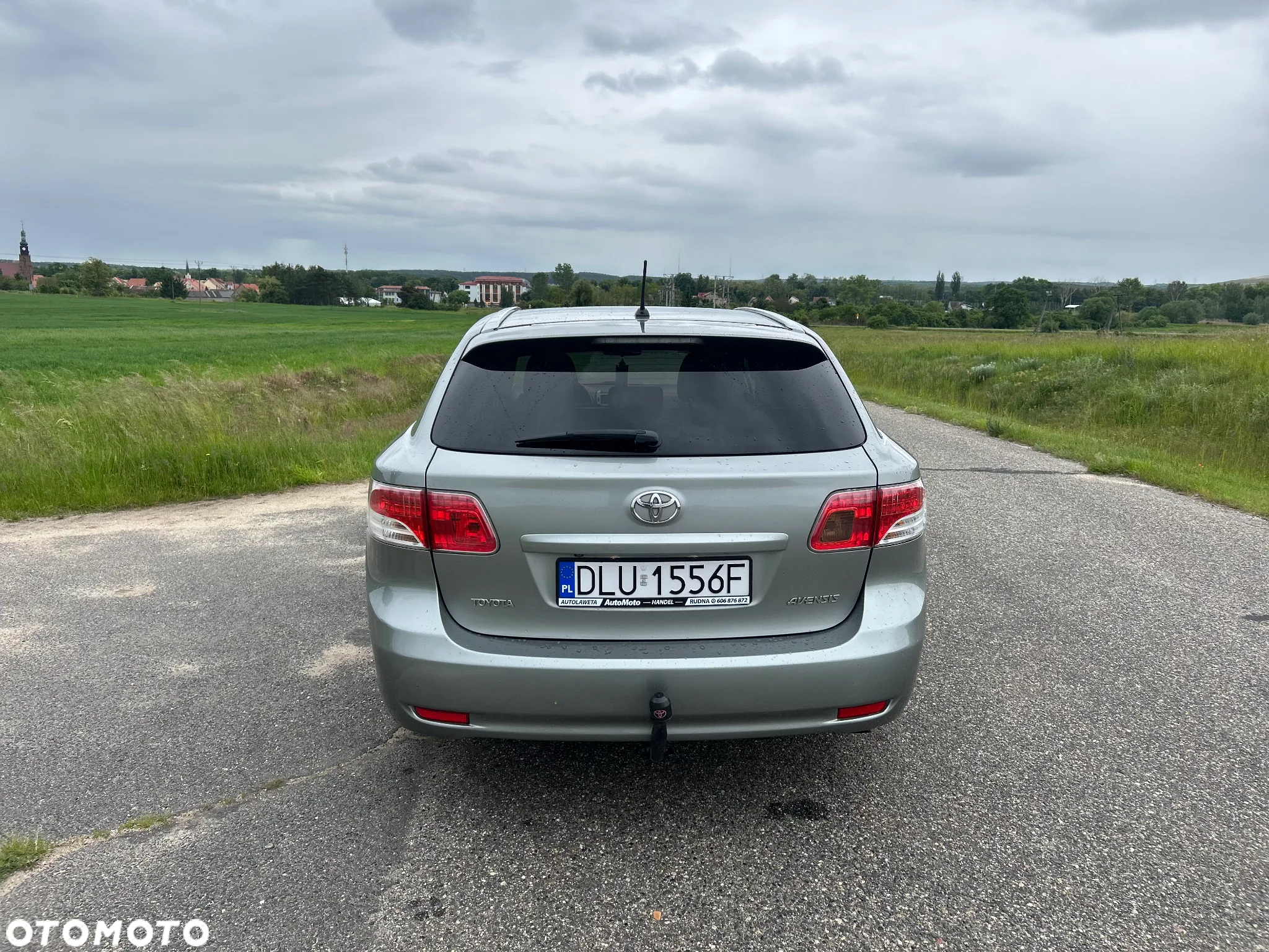 Toyota Avensis 2.0 D-4D Premium - 10