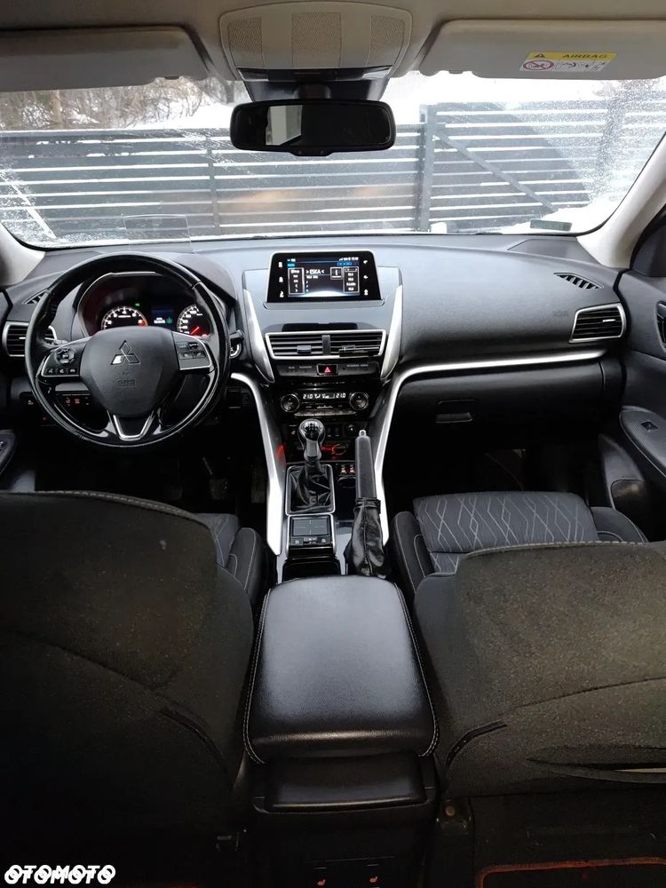 Mitsubishi Eclipse Cross - 14