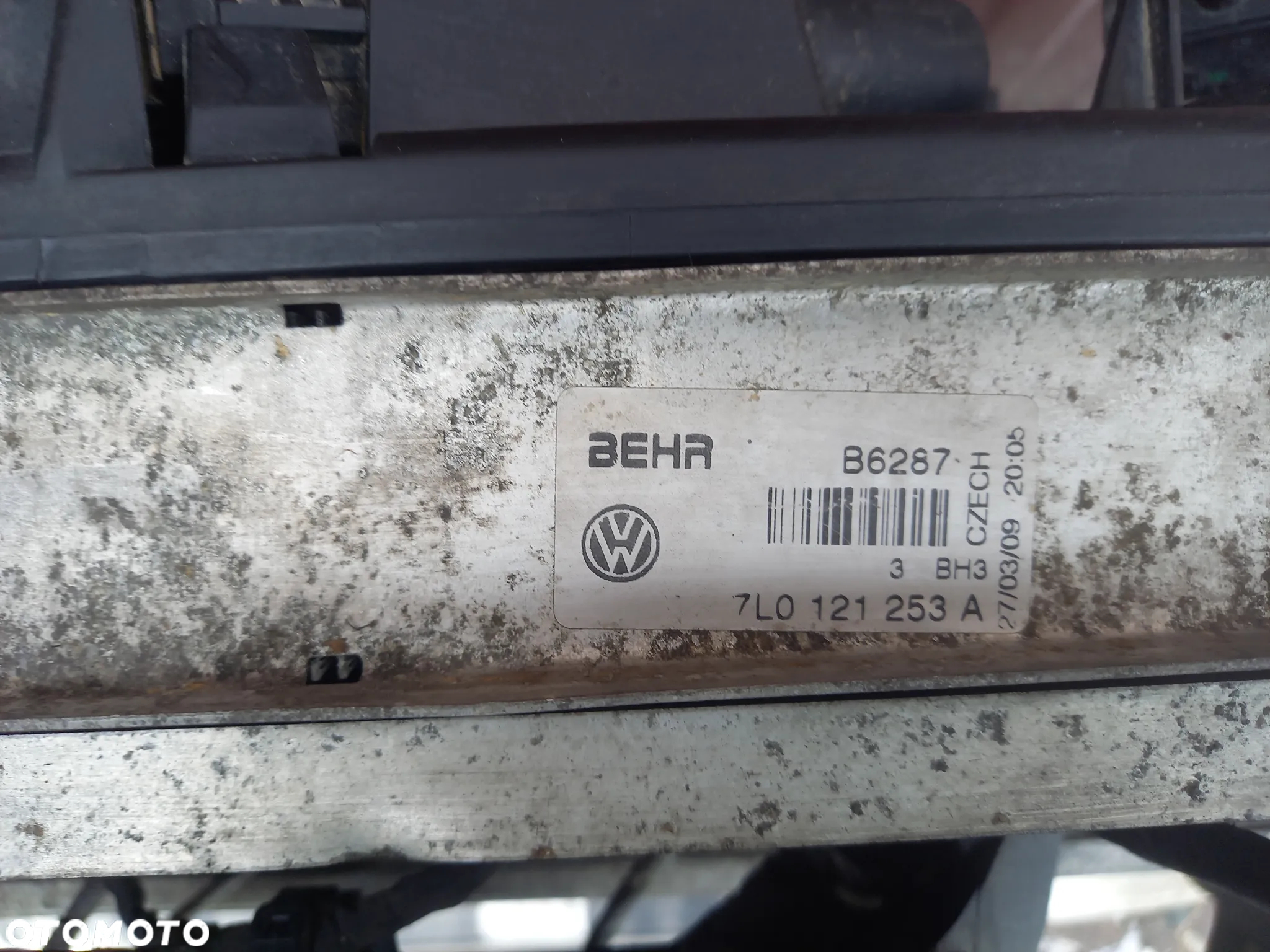 PAS PRZEDNI BELKA CHŁODNICE WENTYLATOR AUDI Q7 4L  3.0 TDI  06r - 7