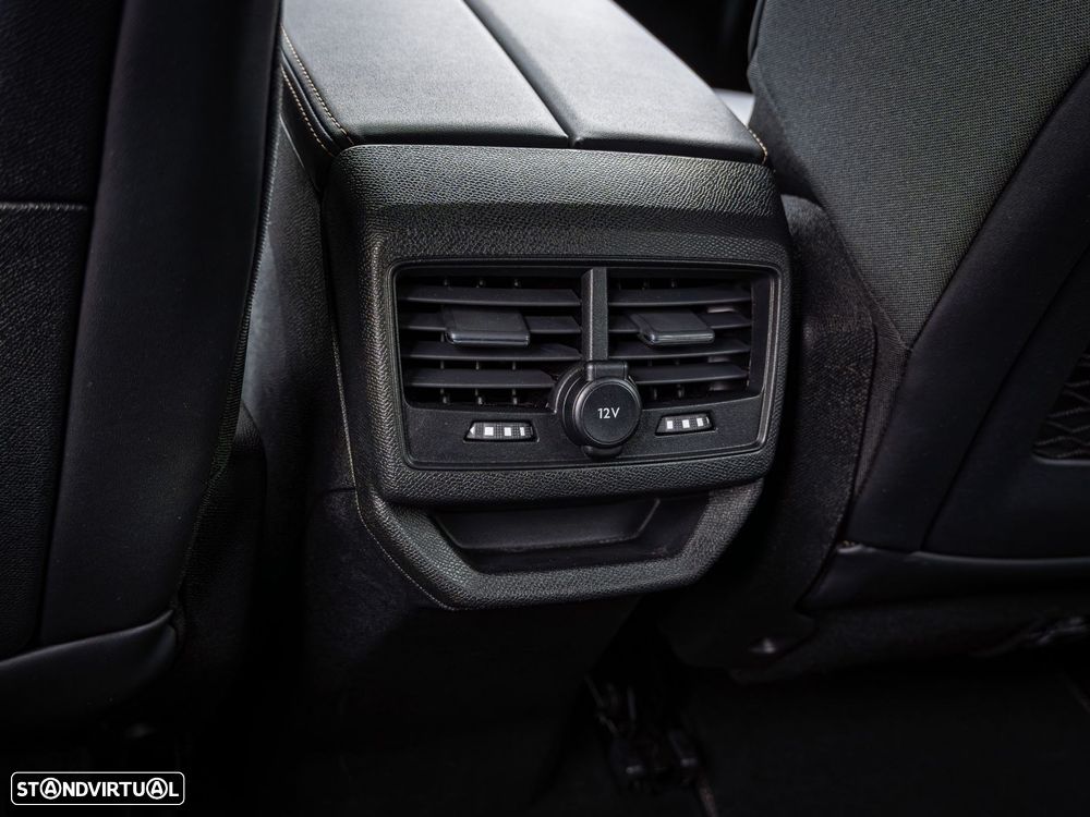 Peugeot 3008 1.5 BlueHDi GT Line EAT8 - 23