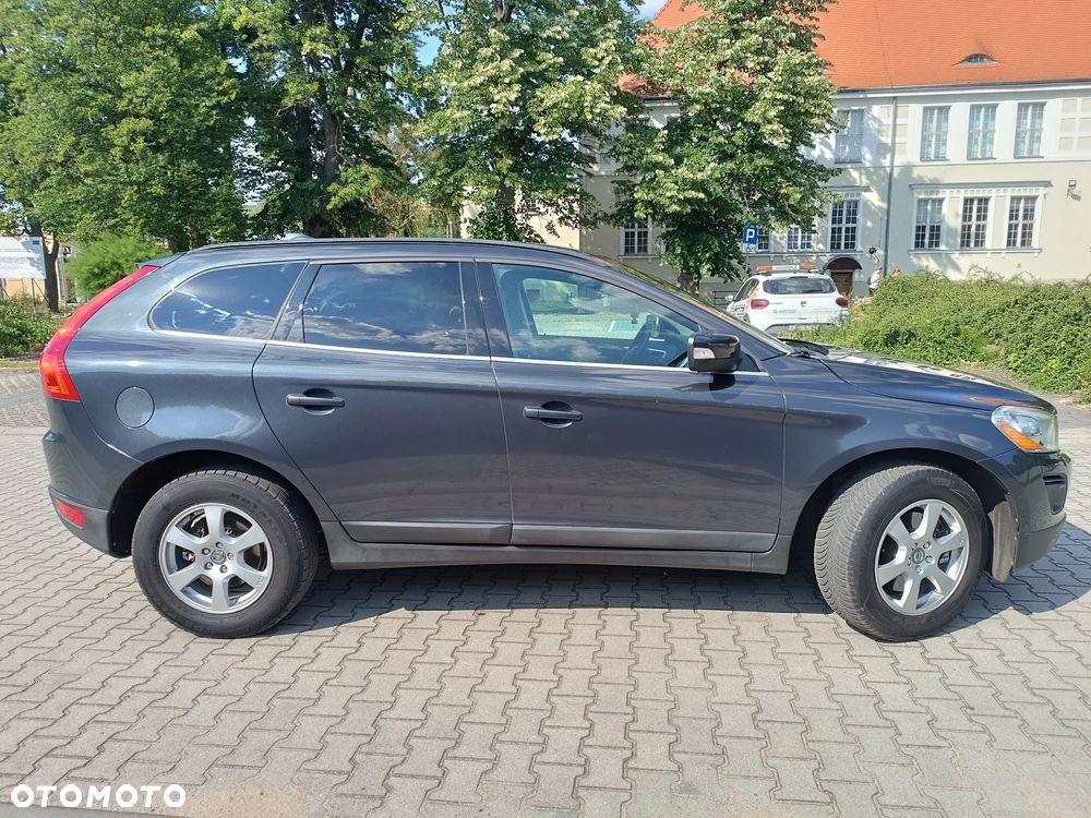 Volvo XC 60 2.4D AWD Momentum - 3