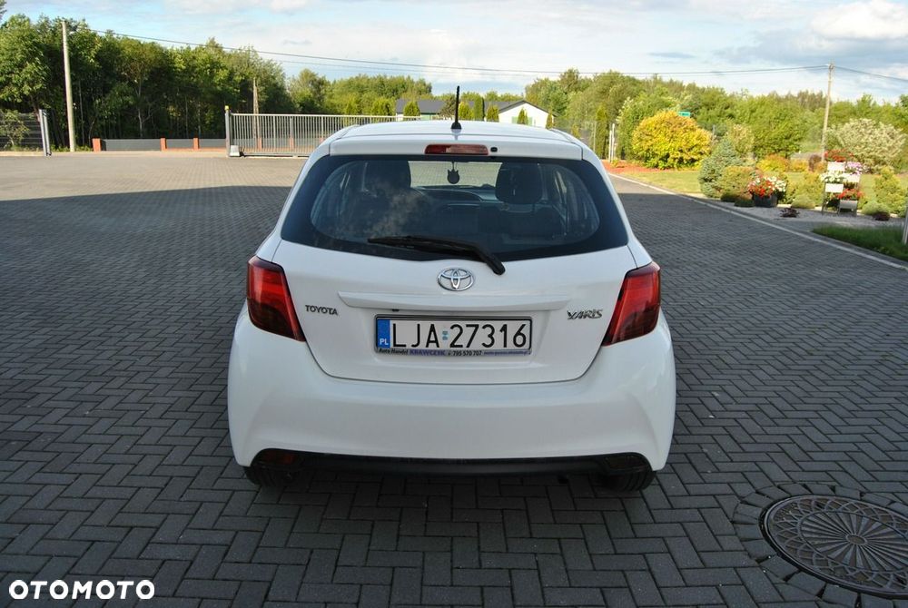 Toyota Yaris - 11