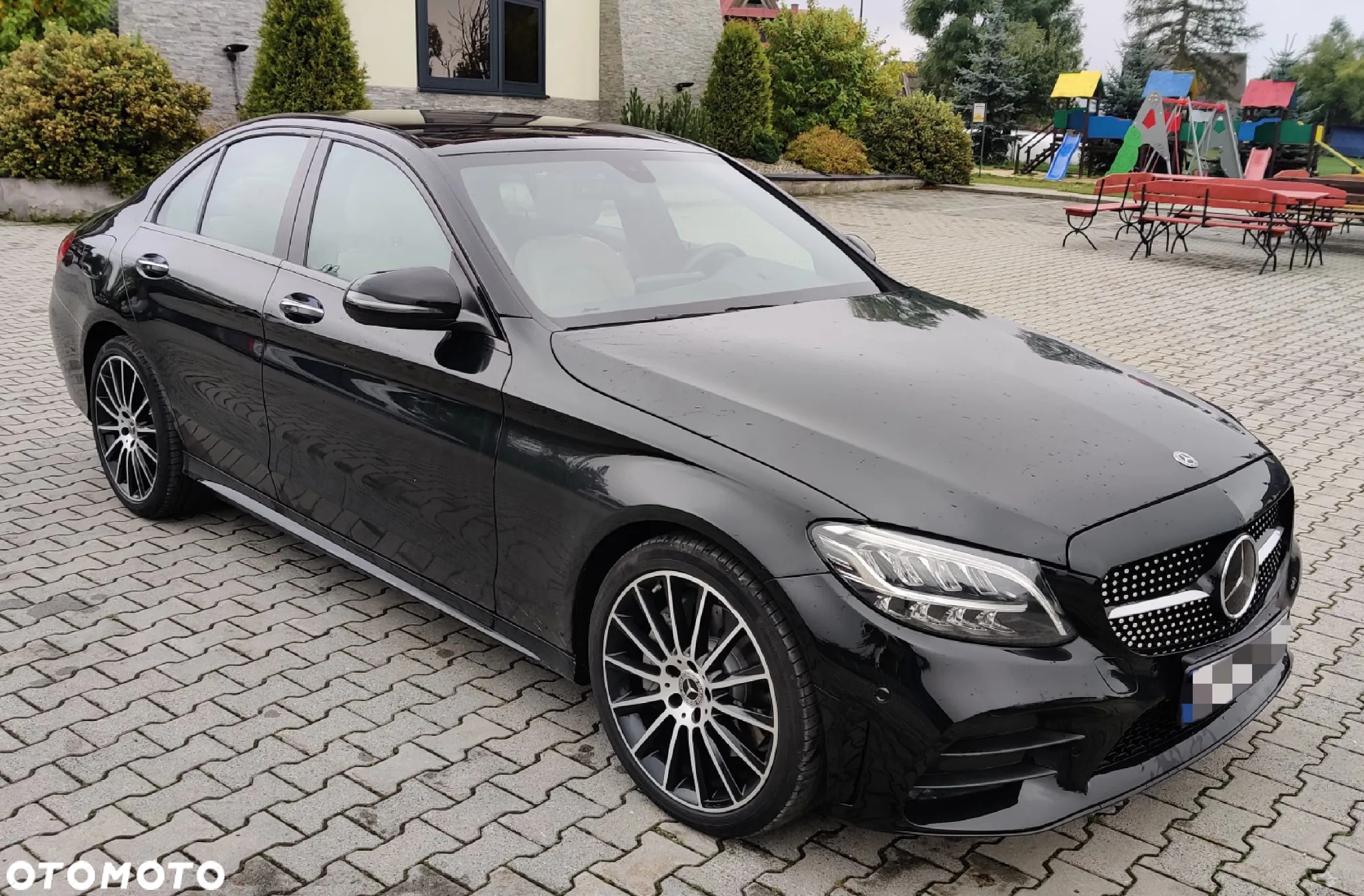 Mercedes-Benz Klasa C 300 4Matic 9G-TRONIC AMG Line - 9