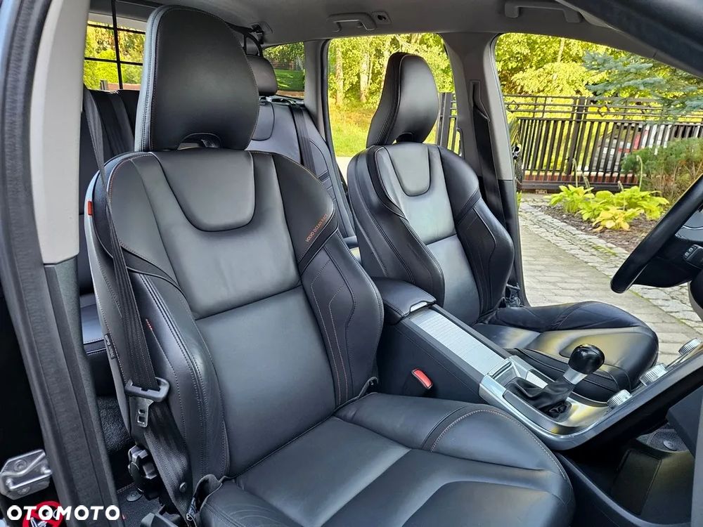 Volvo XC 60 D4 AWD Ocean Race - 12