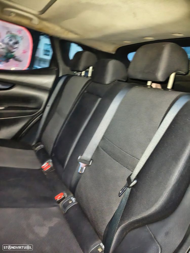 Nissan Qashqai 1.5 dCi N-Connecta - 14