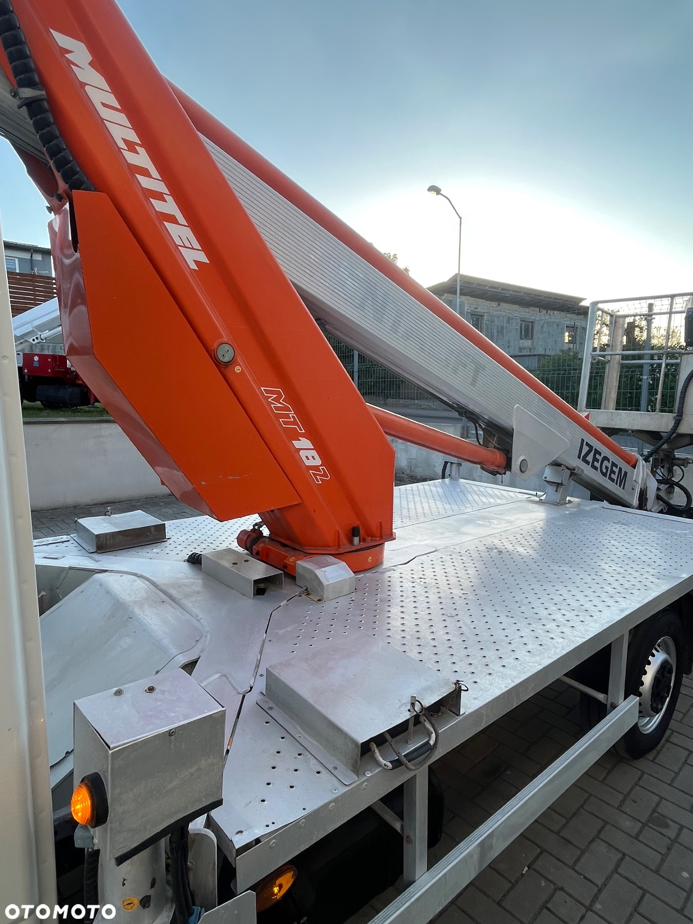 Iveco Podnośnik Koszowy Zwyżka 18 metrów Multitel MT182 Kosz 250KG!!! 13 M w Bok ! UDT BDB Stan jak Wumag Ruthmann GSR - 6