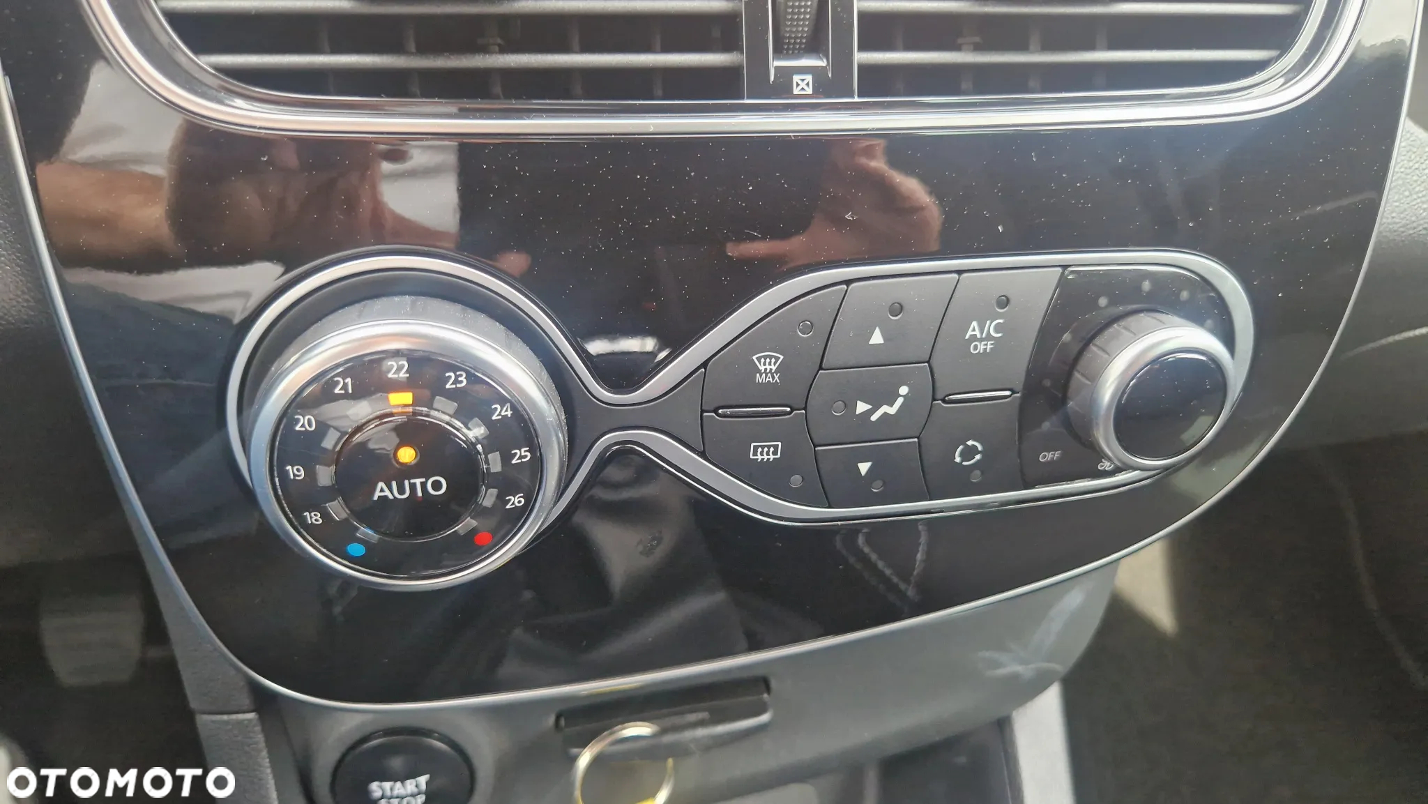 Renault Clio TCe 90 Limited - 11