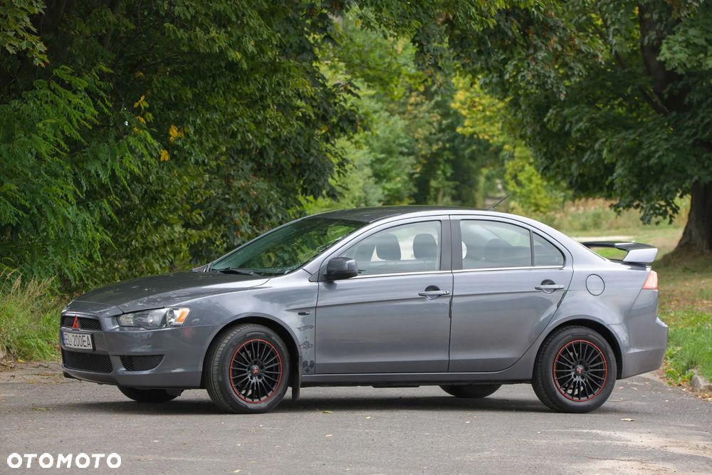 Mitsubishi Lancer 1.8 Invite - 1