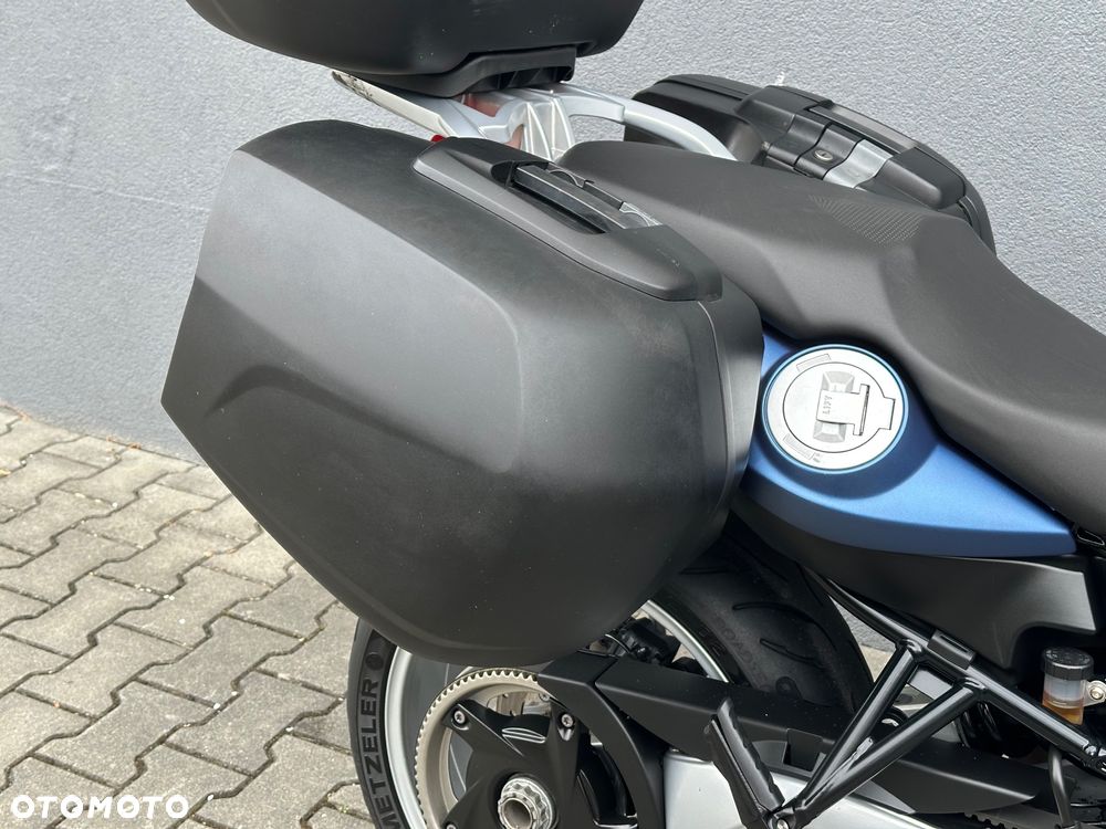 BMW F - 20