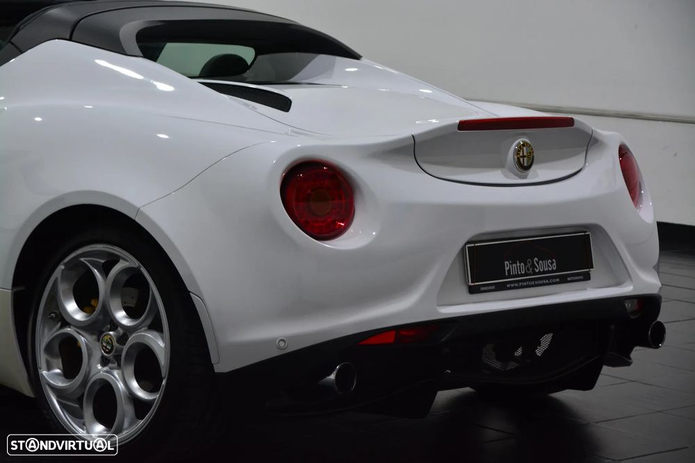 Alfa Romeo 4C Spider 1750 TBi - 14