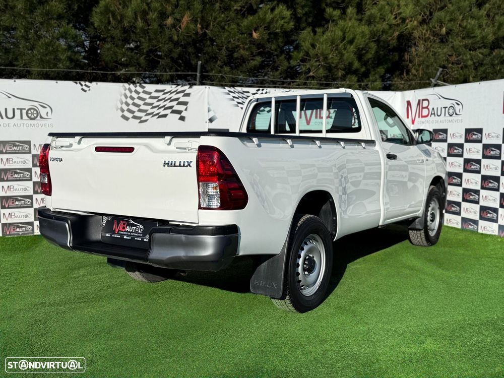 Toyota Hilux 2.4 D-4D 4WD CE CH - 12