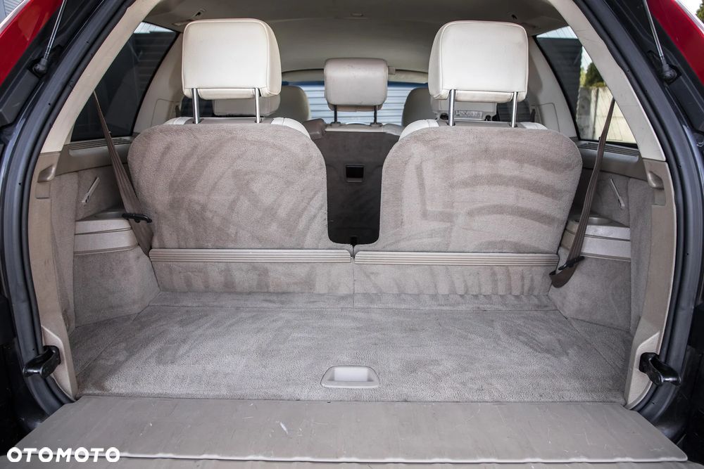 Volvo XC 90 - 30
