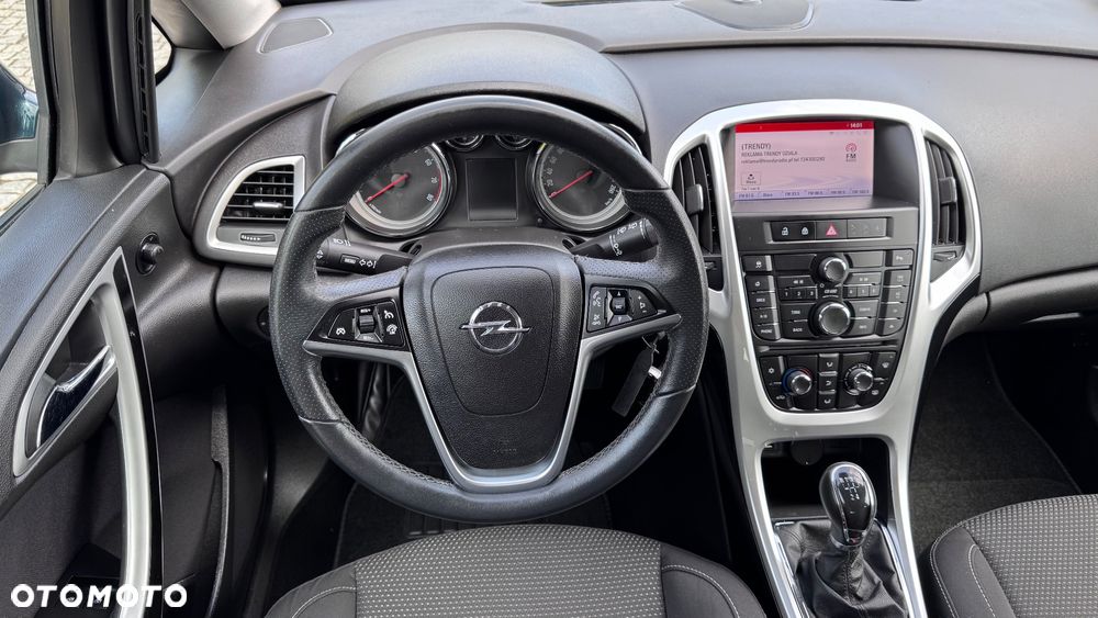 Opel Astra 1.6 Cosmo - 23