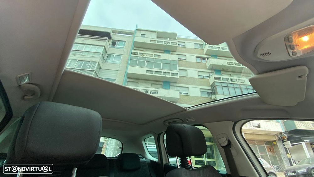 Peugeot 3008 1.6 HDi Executive CMP6 - 12