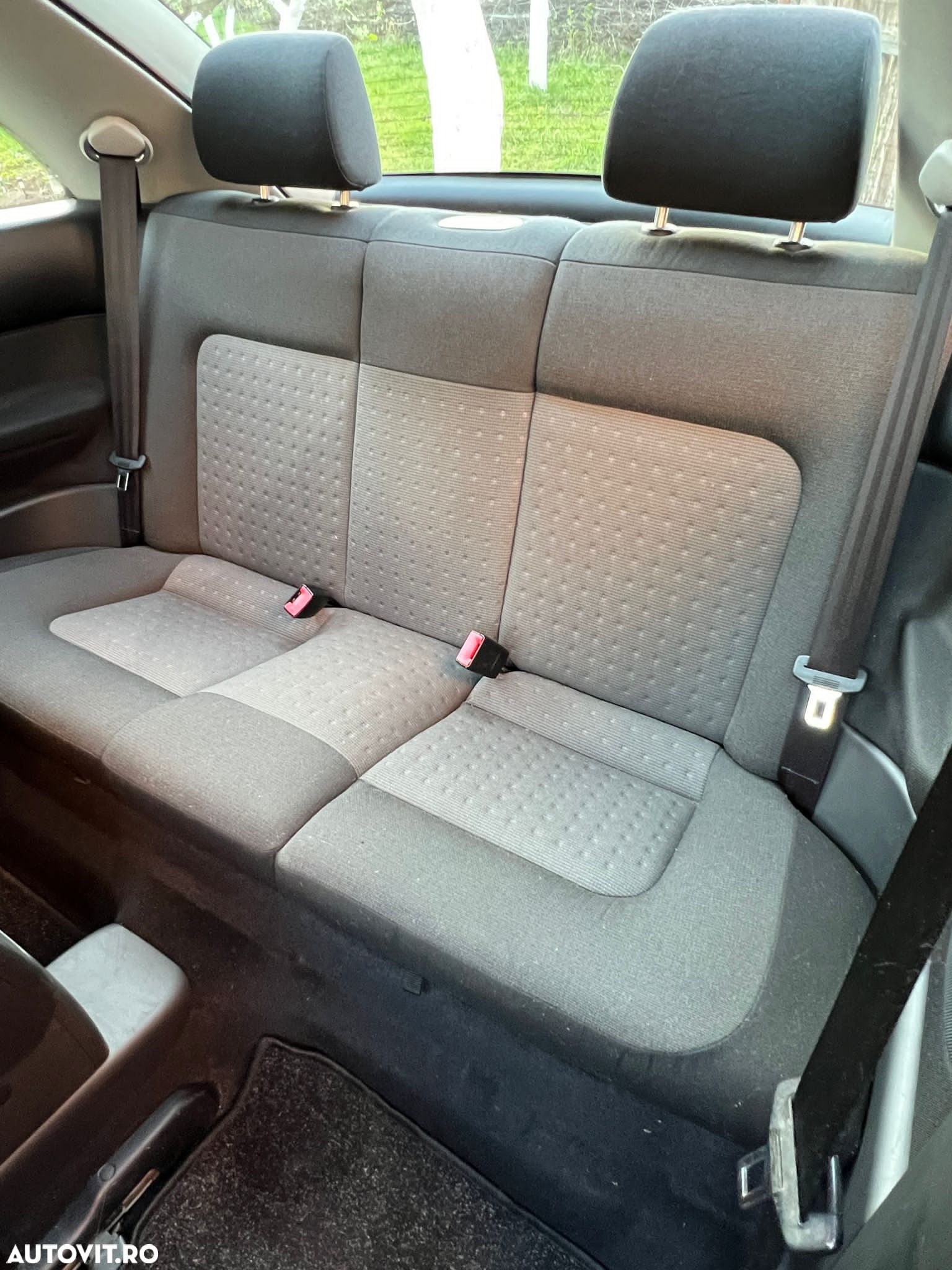 Volkswagen New Beetle - 18