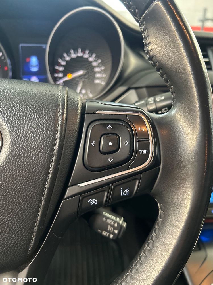 Toyota Avensis 2.0 D-4D Premium - 29