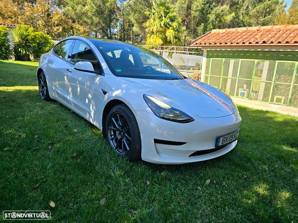 Tesla Model 3 Standard Range Plus RWD - 3