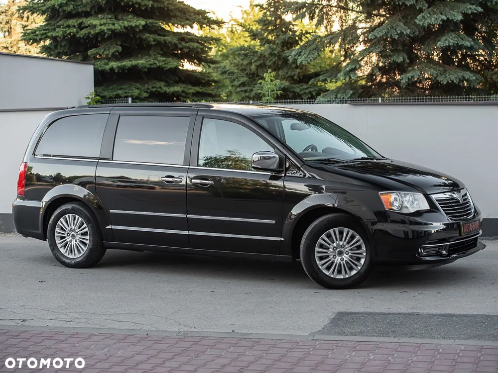 Lancia Voyager - 3