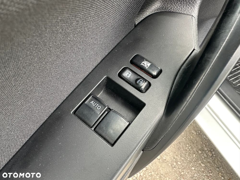 Toyota Auris - 12