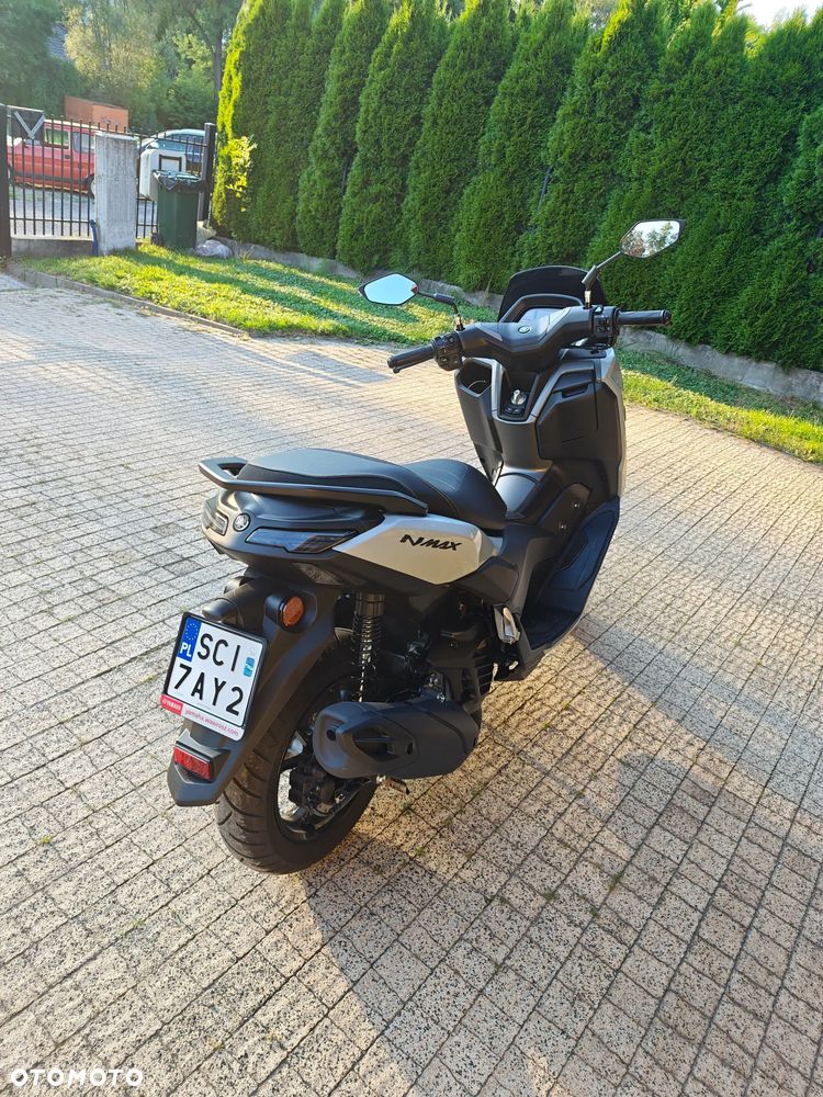 Yamaha NMAX - 3