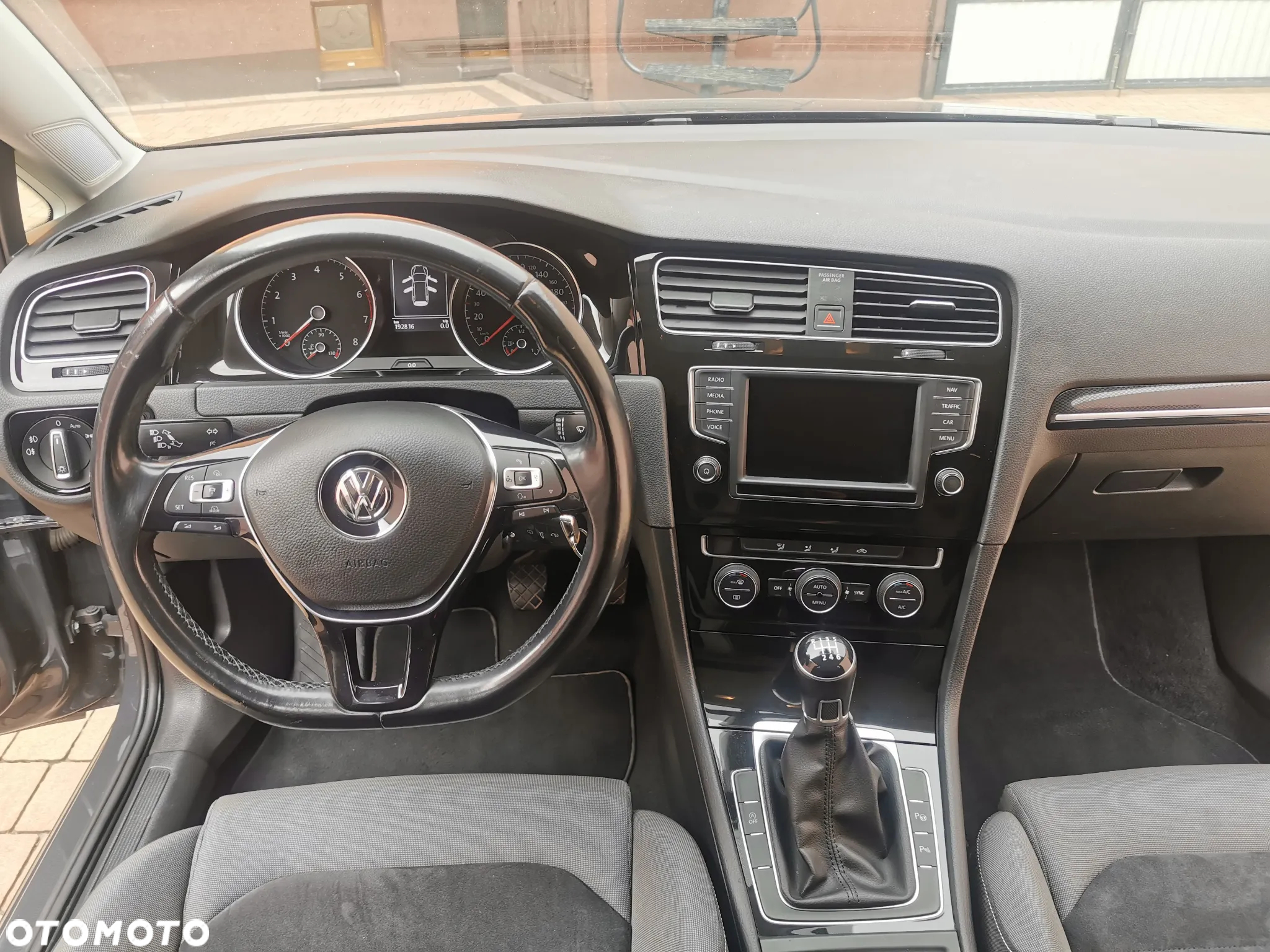 Volkswagen Golf Variant 1.4 TSI (BlueMotion Technology) Comfortline - 14