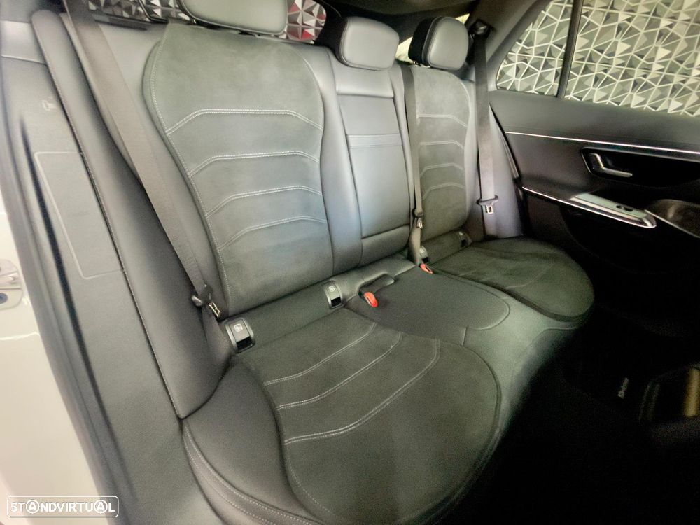 Mercedes-Benz E 300 de 9G-TRONIC AMG Line - 21