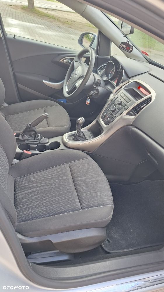 Opel Astra - 8
